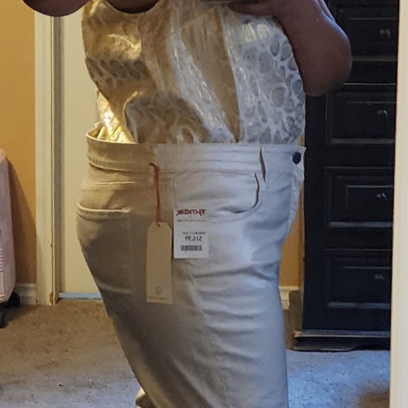 Cream shimmery pants - Picture 4 of 6